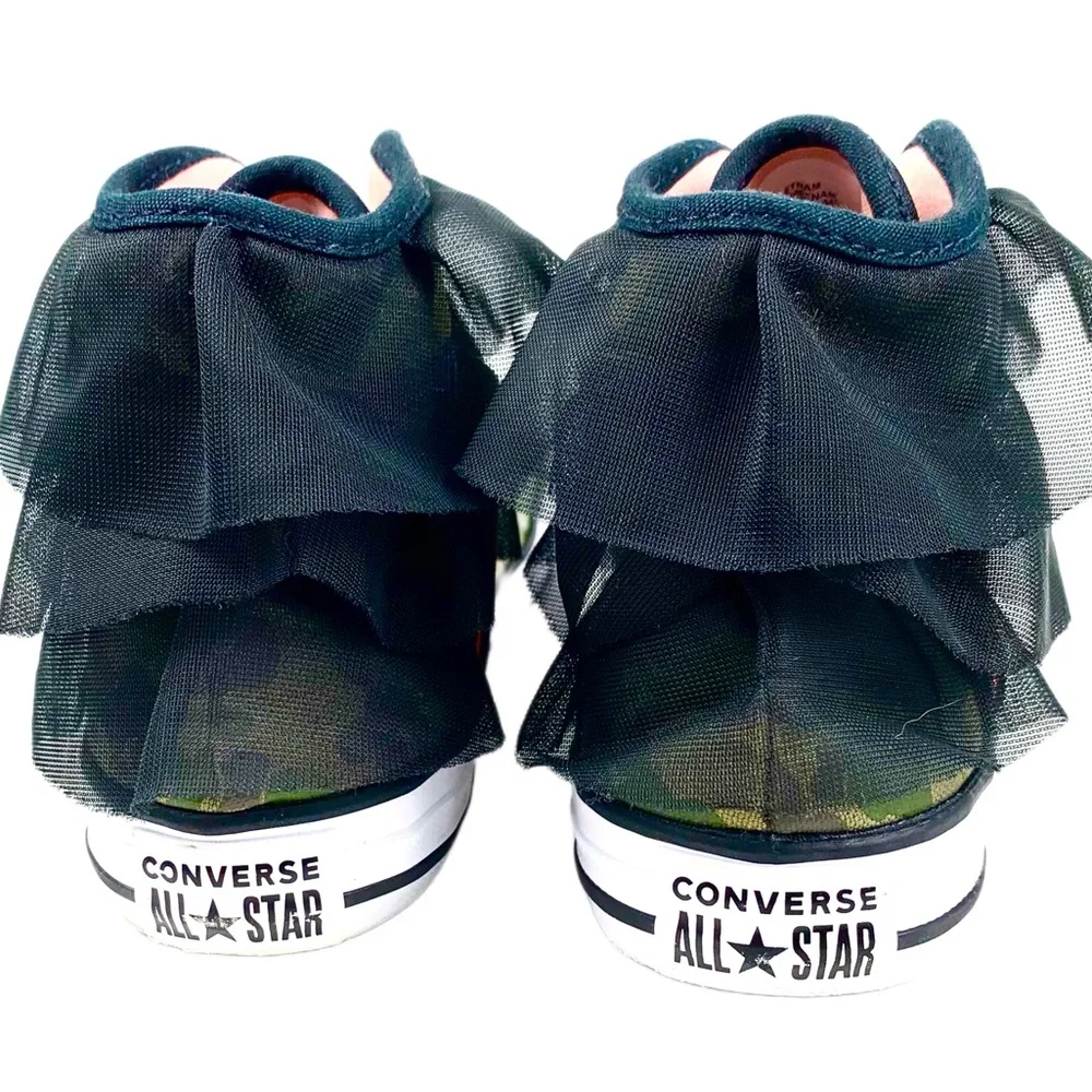 Converse Girls Ruffled Camo High Top Sneakers Size 1